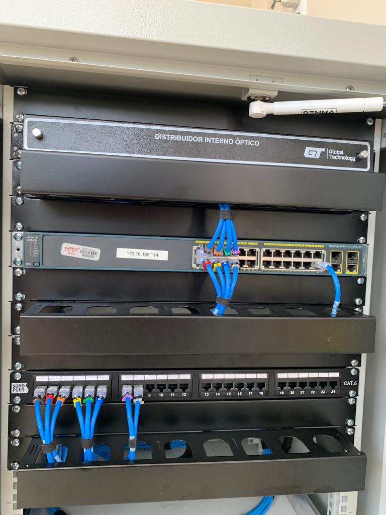 Ponto de acesso Wi-Fi instalado